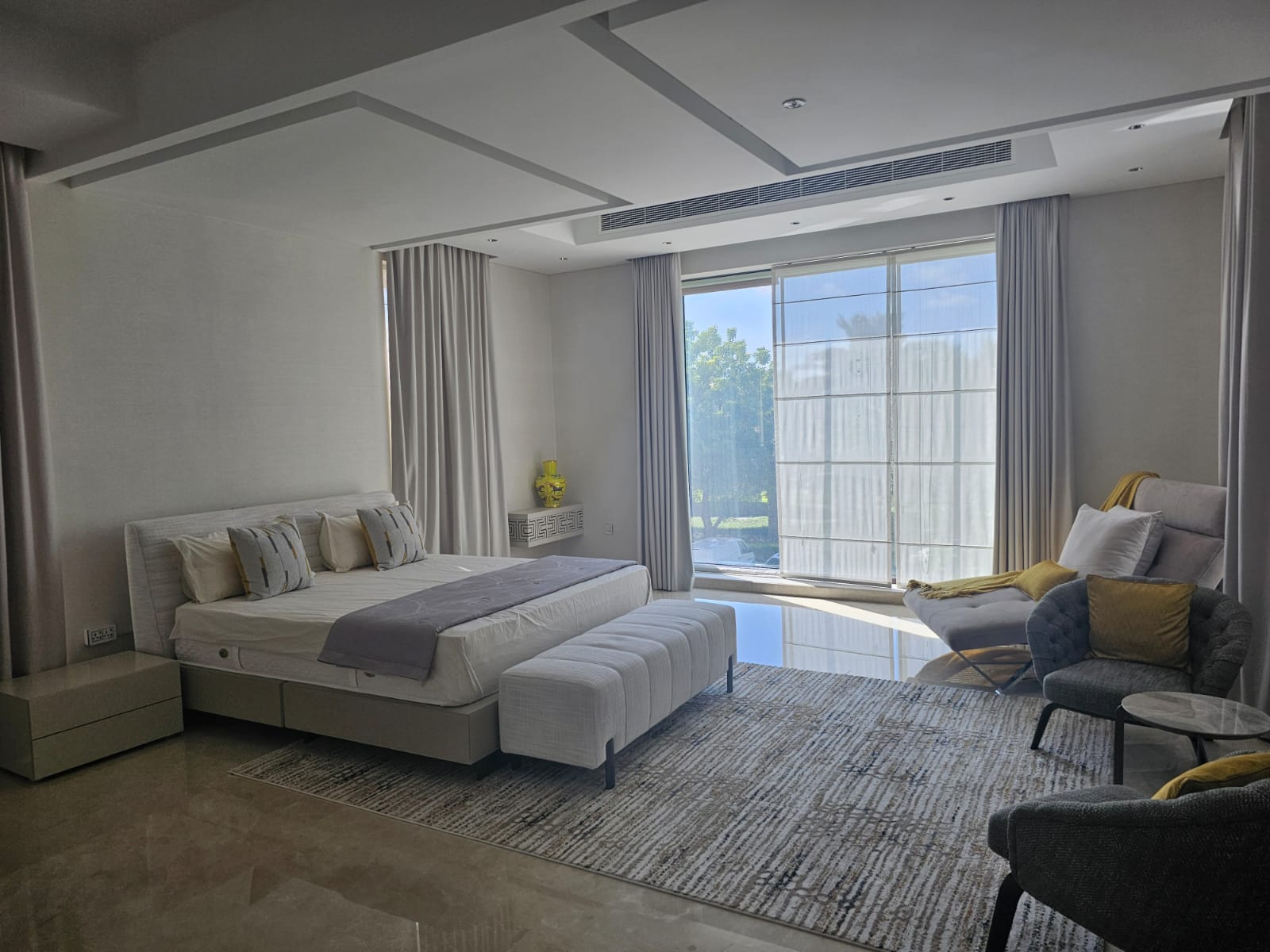 J11, Emirates Hills image 8